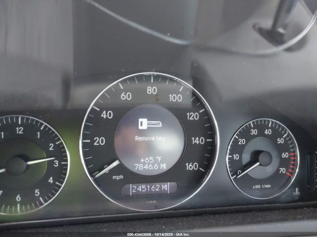 2005 MERCEDES-BENZ CLK 500 WDBTK75J65F122527 Photo 6