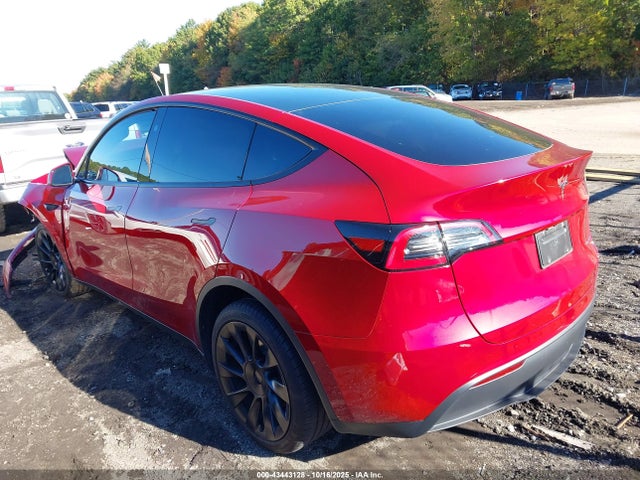 2025 TESLA MODEL Y 7SAYGDEE6SA347587 Photo 2