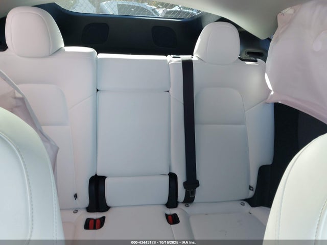 2025 TESLA MODEL Y 7SAYGDEE6SA347587 Photo 7