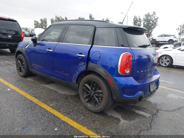 2016 MINI COUNTRYMAN WMWZC3C57GWT08911 Photo 2