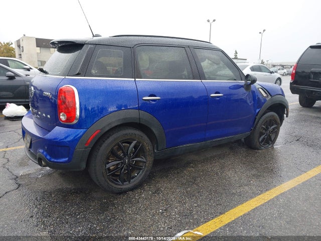 2016 MINI COUNTRYMAN WMWZC3C57GWT08911 Photo 3