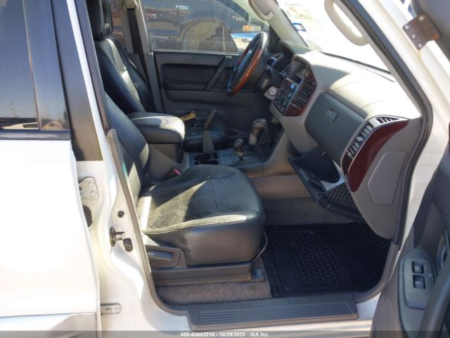 2001 MITSUBISHI MONTERO JA4MW51R71J029026 Photo 4