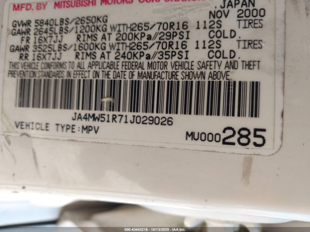 2001 MITSUBISHI MONTERO JA4MW51R71J029026 Photo 8