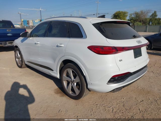 2025 AUDI Q5 WA13AAGU6S2019873 Photo 2