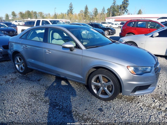 2015 AUDI A3 WAUACGFFXF1127760 Photo 0