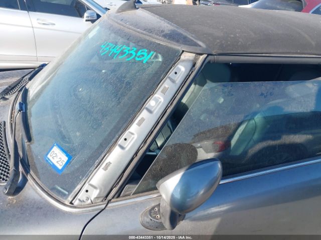 2005 MINI COOPER S WMWRH334X5TF82999 Photo 5