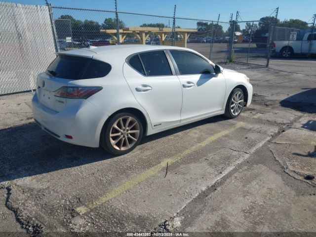 2013 LEXUS CT 200H JTHKD5BH7D2124417 Photo 3