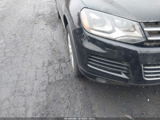 2011 VOLKSWAGEN TOUAREG WVGFF9BP6BD004651 Photo 5