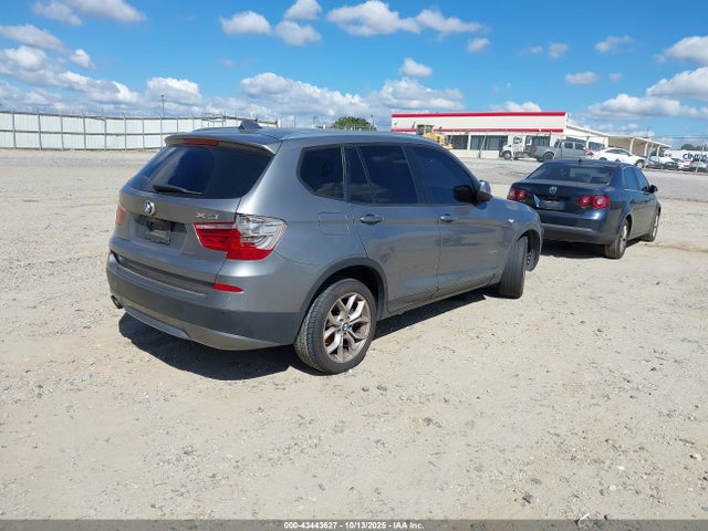 2011 BMW X3 5UXWX7C53BL730314 Photo 3
