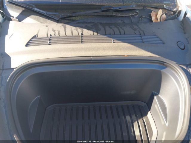 2024 TESLA MODEL Y 7SAYGDEE5RA305213 Photo 9