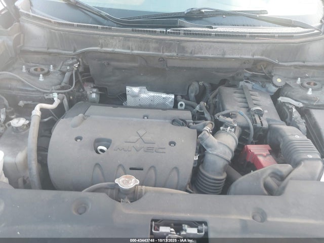 Mitsubishi dohc mivec 2015 4A4AP4AU3FE048346 Image 10
