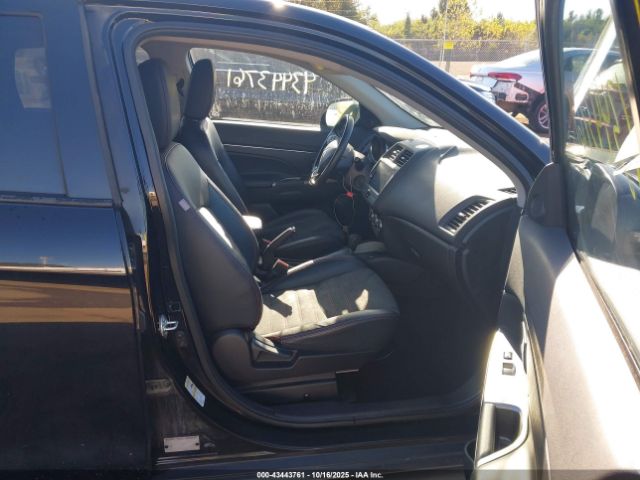 2018 MITSUBISHI OUTLANDER SPORT JA4AR3AW6JU001107 Photo 4