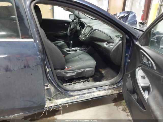 2017 CHEVROLET MALIBU 1G1ZE5ST1HF119934 Photo 4