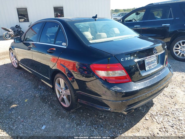 2011 Mercedes-benz C 300 Luxury 4matic/sport 4matic მანქანა იყიდება აუქციონზე, vin: WDDGF8BB6BR141556, აუქციონის ნომერი: 43443926