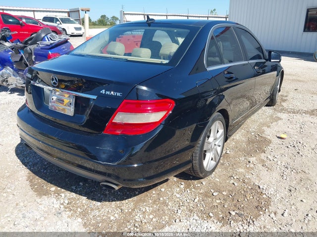2011 Mercedes-benz C 300 Luxury 4matic/sport 4matic მანქანა იყიდება აუქციონზე, vin: WDDGF8BB6BR141556, აუქციონის ნომერი: 43443926