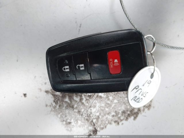 2019 TOYOTA PRIUS JTDKARFUXK3097052 Photo 10