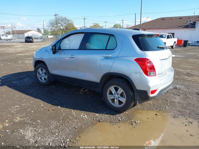 2021 CHEVROLET TRAX KL7CJNSB5MB341875 Photo 2