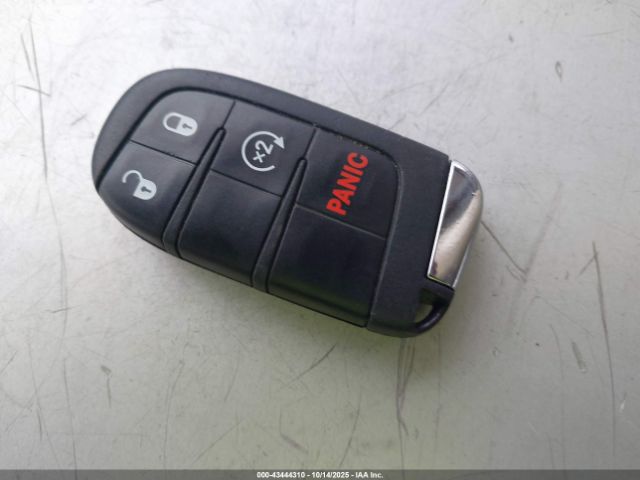 2022 JEEP RENEGADE ZACNJDB13NPN71089 Photo 10