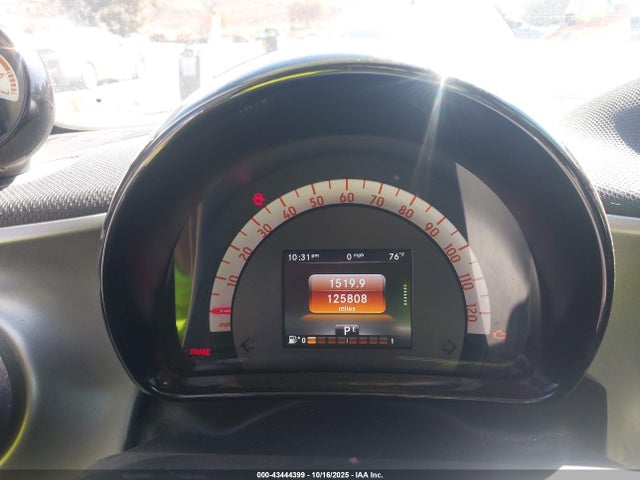 Smart Fortwo 2016 WMEFJ5DAXGK055451 Image 19