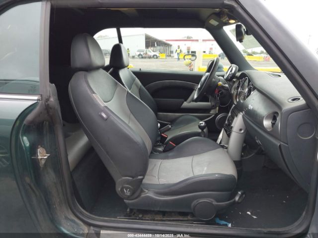 2006 MINI COOPER S WMWRH33586TF89962 Photo 4