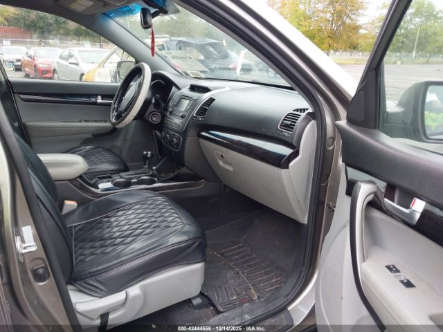 2014 KIA SORENTO 5XYKT3A62EG499793 Photo 4