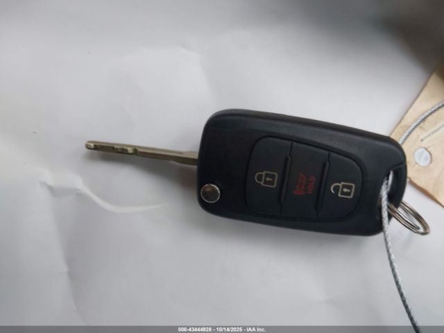 2012 KIA SOUL KNDJT2A60C7402106 Photo 10