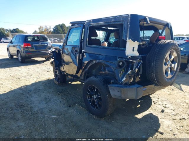 2018 JEEP WRANGLER JK 1C4AJWBGXJL851432 Photo 2