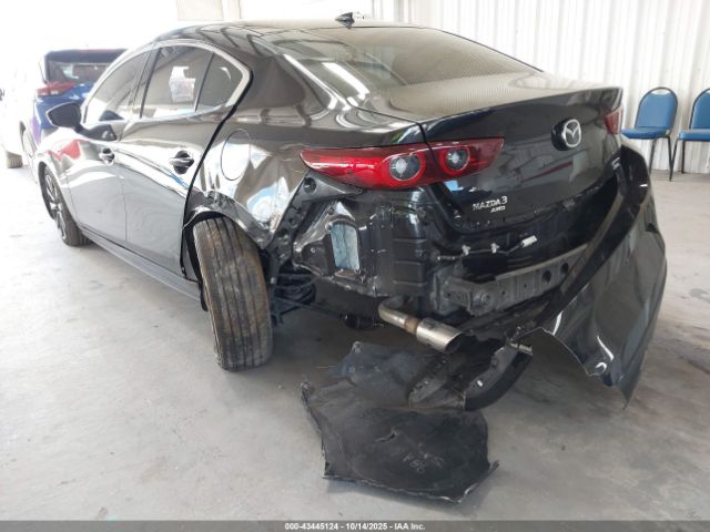 2022 MAZDA MAZDA3 3MZBPBAY5NM312661 Photo 2