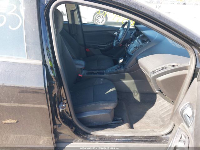 2017 FORD FOCUS 1FADP3K26HL282688 Photo 4