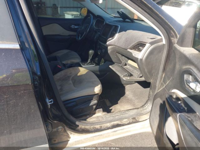 2015 JEEP CHEROKEE 1C4PJLCB3FW591439 Photo 4