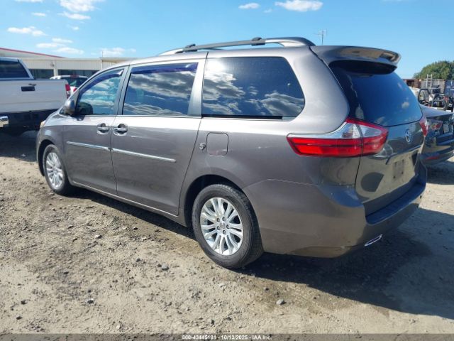 2015 TOYOTA SIENNA 5TDYK3DCXFS655064 Photo 2