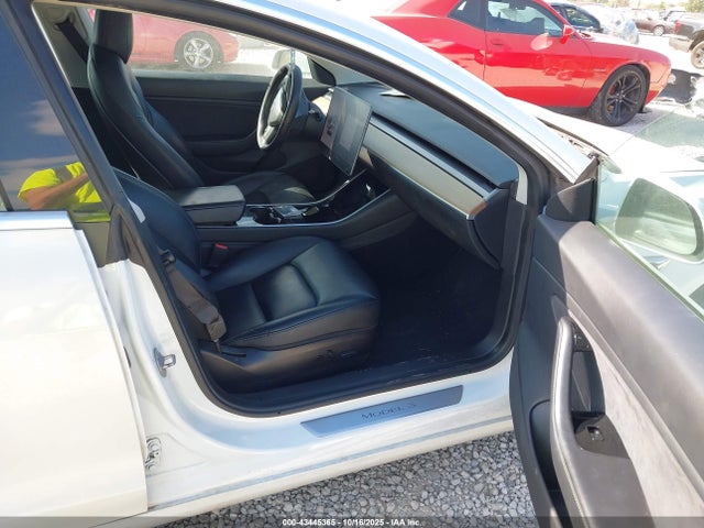 2020 TESLA MODEL 3 5YJ3E1EC7LF623838 Photo 4