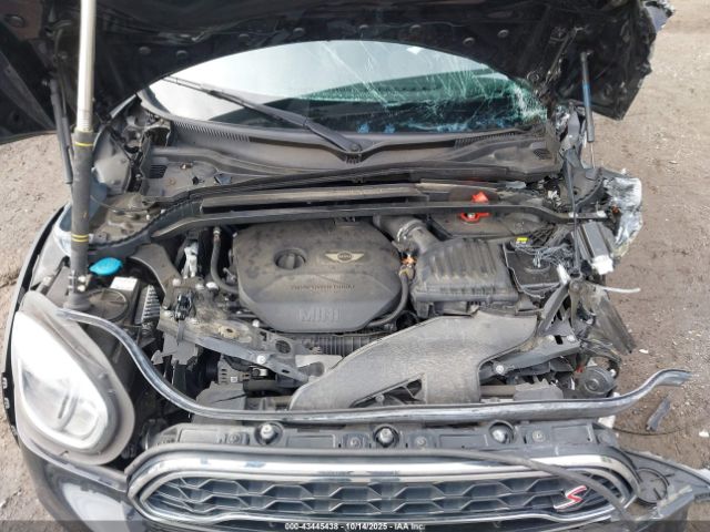 2018 MINI COUNTRYMAN WMZYT5C36J3D81952 Photo 9