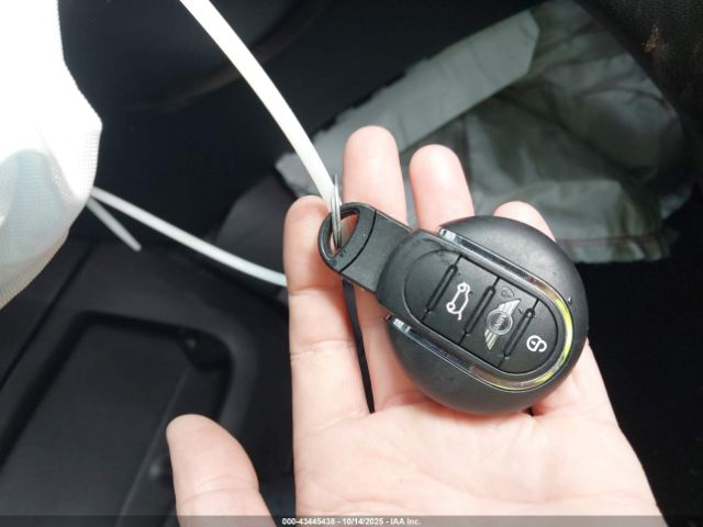 2018 MINI COUNTRYMAN WMZYT5C36J3D81952 Photo 10