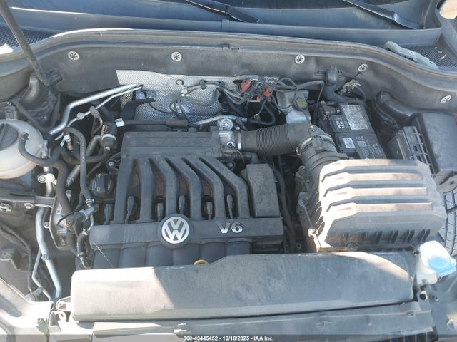 2018 Volkswagen Atlas 3.6l V6 Se მანქანა იყიდება აუქციონზე, vin: 1V2KR2CA6JC507028, აუქციონის ნომერი: 43445452
