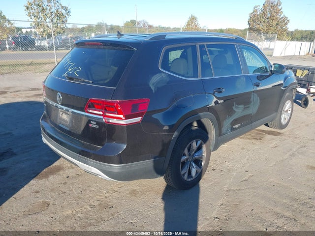 2018 Volkswagen Atlas 3.6l V6 Se მანქანა იყიდება აუქციონზე, vin: 1V2KR2CA6JC507028, აუქციონის ნომერი: 43445452