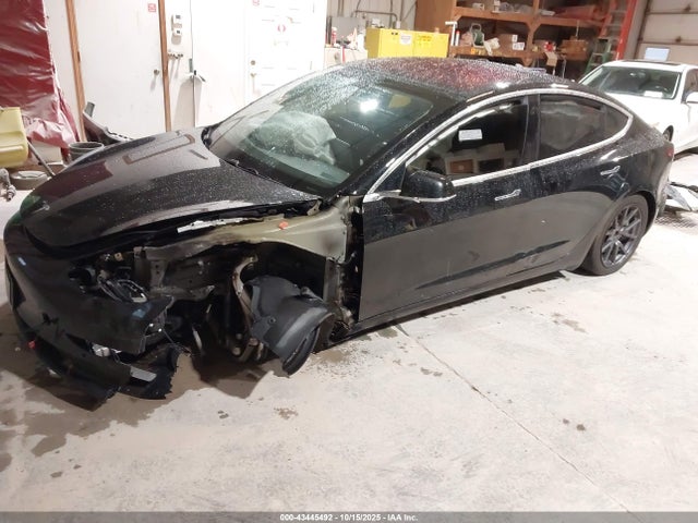 2018 TESLA MODEL 3 5YJ3E1EA7JF123271 Photo 1