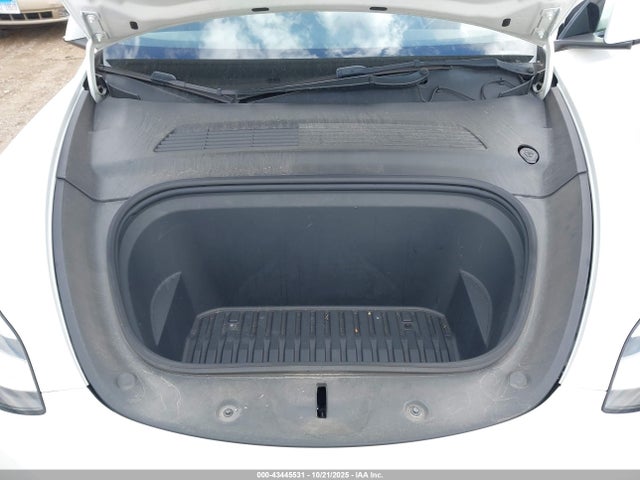 2021 TESLA MODEL Y 5YJYGDEE1MF086369 Photo 9