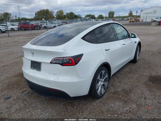 2021 TESLA MODEL Y 5YJYGDEE1MF086369 Photo 3