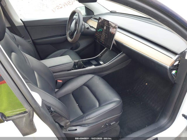 2021 TESLA MODEL Y 5YJYGDEE1MF086369 Photo 4