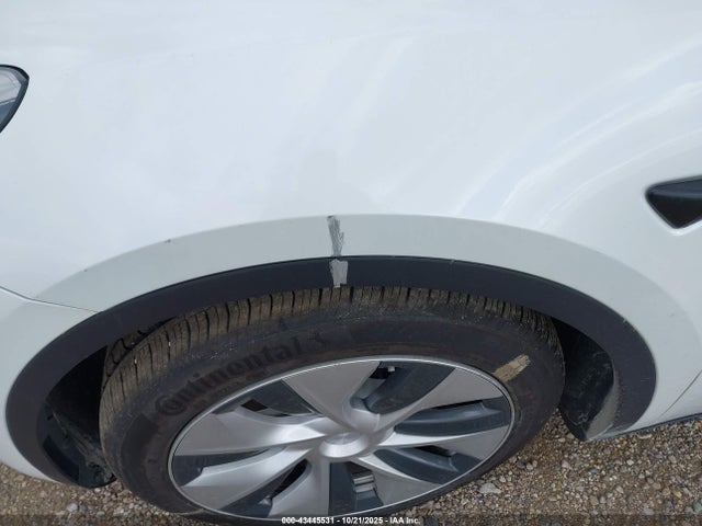 2021 TESLA MODEL Y 5YJYGDEE1MF086369 Photo 5