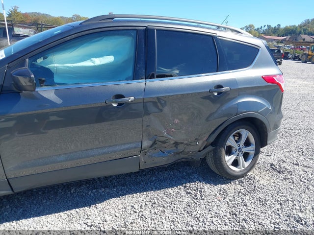 1FMCU9GX4GUC64331 Ford ESCAPE SE