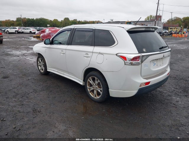 2014 MITSUBISHI OUTLANDER JA4JZ4AX6EZ000966 Photo 2