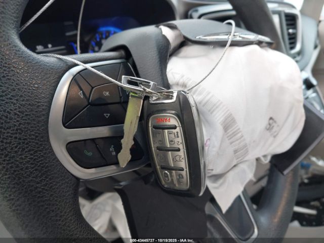 2021 CHRYSLER VOYAGER 2C4RC1DG2MR538609 Photo 10