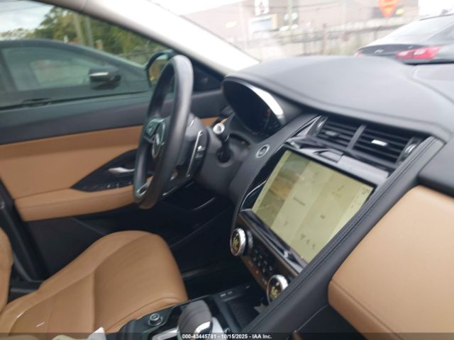 2021 JAGUAR E-PACE SADFP2FX9M1020984 Photo 4
