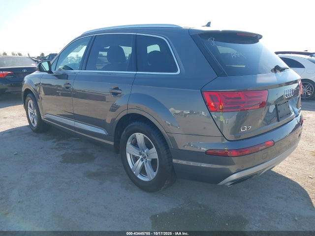 2019 AUDI Q7 WA1LHAF74KD036196 Photo 2