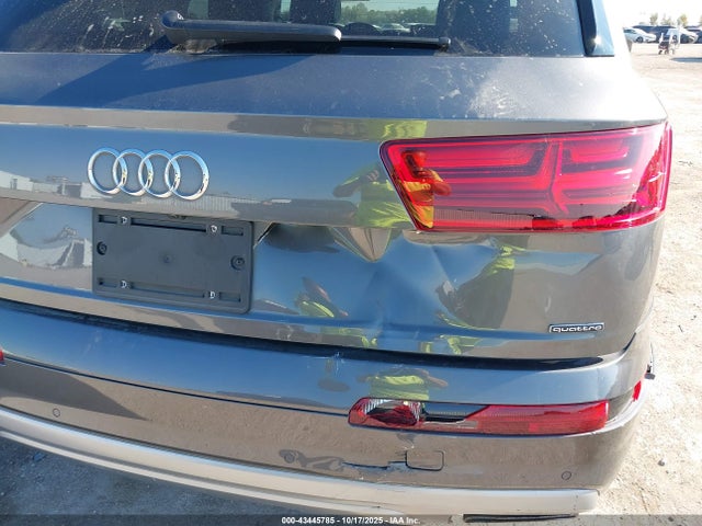 2019 AUDI Q7 WA1LHAF74KD036196 Photo 5