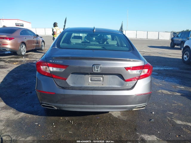 Honda Accord 2018 1HGCV2F54JA042617 Image 29