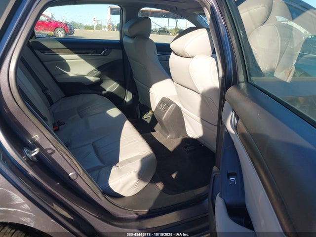 Honda Accord 2018 1HGCV2F54JA042617 Image 20