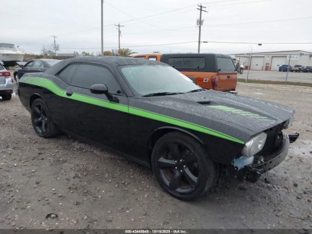 2014 DODGE CHALLENGER 2C3CDYAG0EH311446